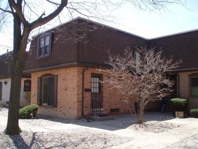 5075 Crooks Road, Unit 9 Royal Oak, MI 48073 - Photo 1 of 9 Exterior