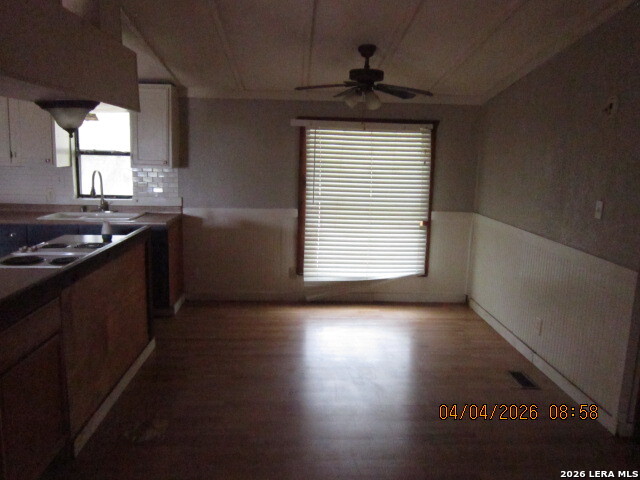 959 Alamo Beach Road Pipe Creek, TX 78063 - Photo 13 of 35