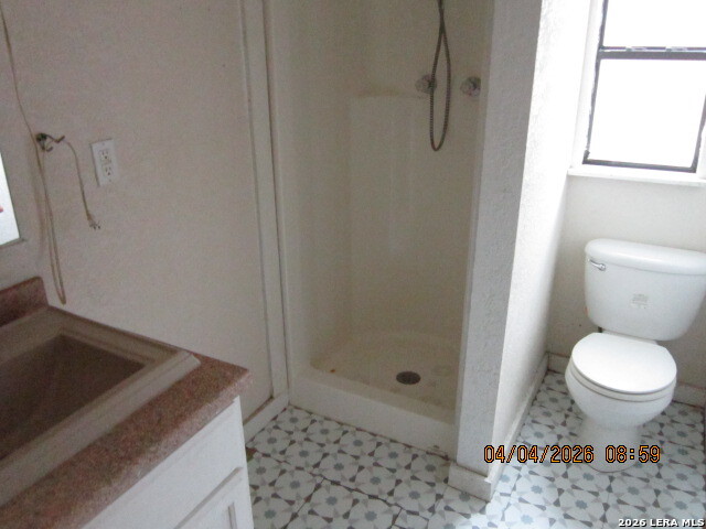 959 Alamo Beach Road Pipe Creek, TX 78063 - Photo 15 of 35