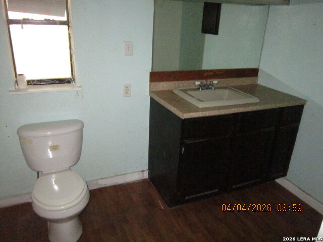 959 Alamo Beach Road Pipe Creek, TX 78063 - Photo 16 of 35