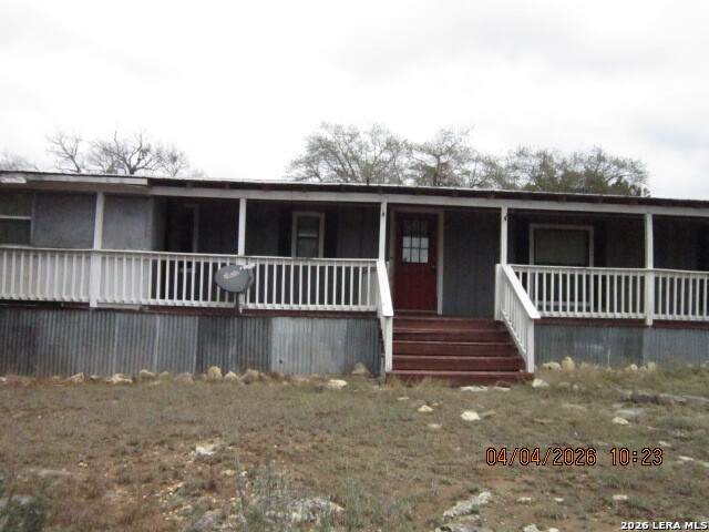 959 Alamo Beach Road Pipe Creek, TX 78063 - Photo 4 of 35