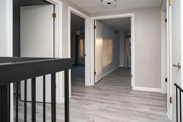 $399,900 | 164 Cascade Drive, Indian Head Park, IL 60525