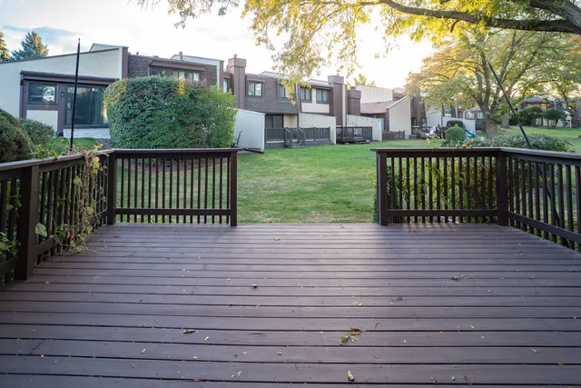 $399,900 | 164 Cascade Drive, Indian Head Park, IL 60525