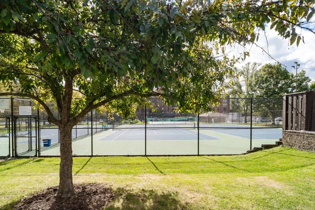 $399,900 | 164 Cascade Drive, Indian Head Park, IL 60525