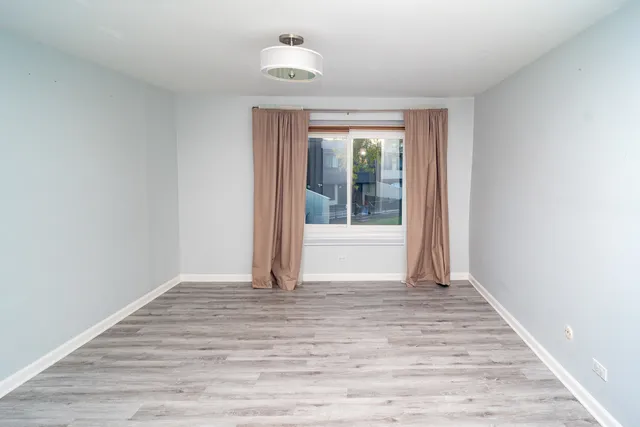 $399,900 | 164 Cascade Drive, Indian Head Park, IL 60525