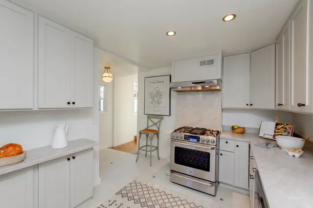 $1,295,000 | 1427 Bay Street, Alameda, CA 94501