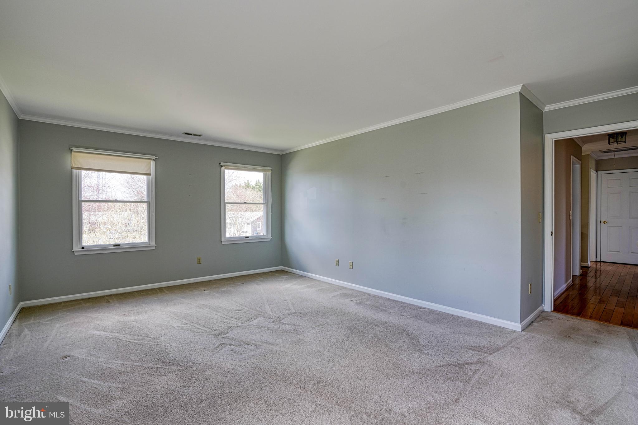 200 Spring Drive Easton, MD 21601 - Photo 31 of 54 an empty room with windows