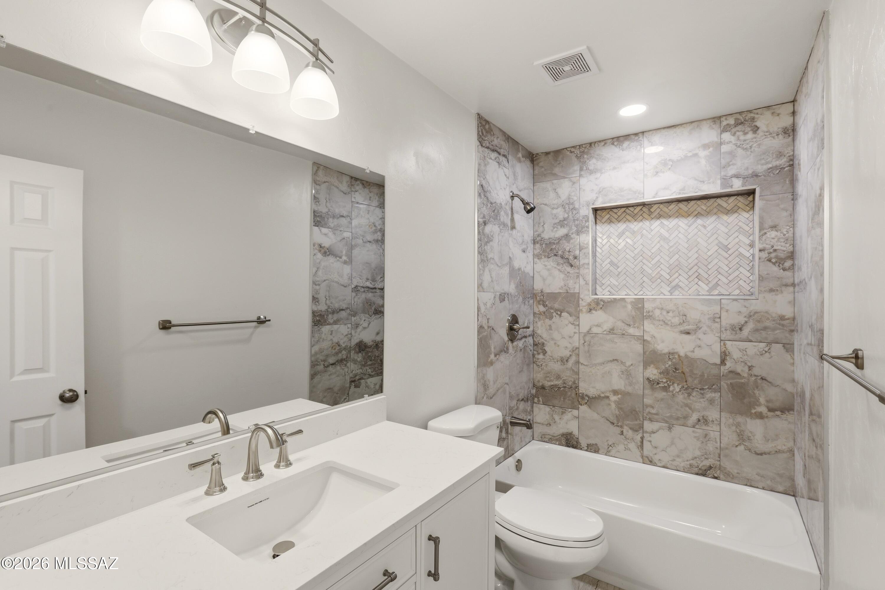 2111 South Miramonte Stravenue Tucson, AZ 85713 - Photo 20 of 34 18. Guest Bathroom 1
