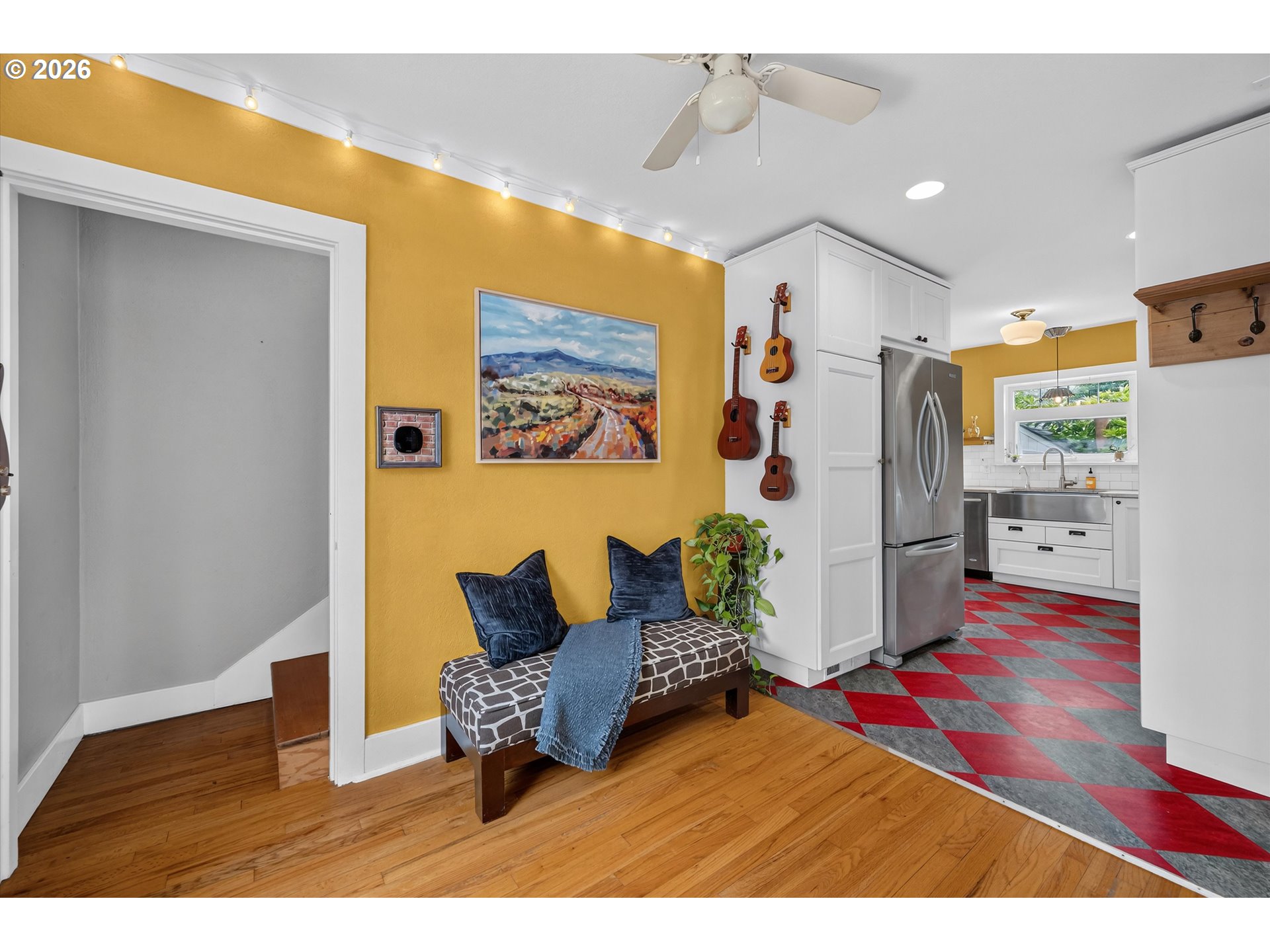 7430 Southwest 76th Avenue Portland, OR 97223 - Photo 10 of 47