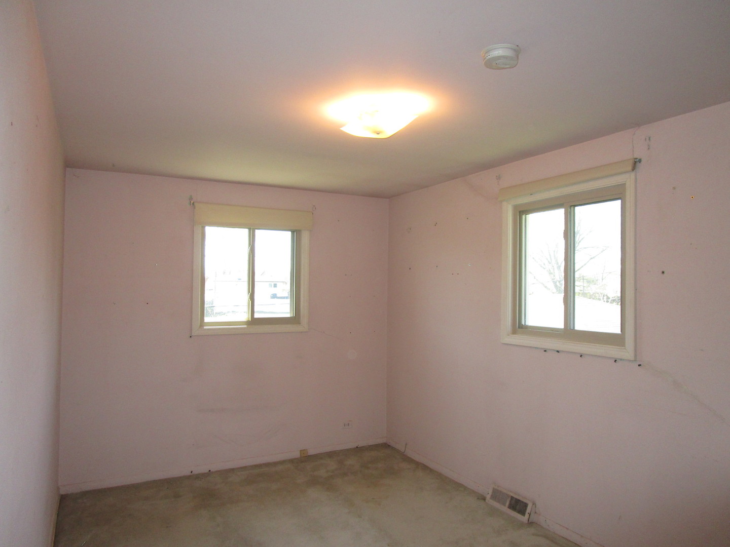 41 Rozanne Drive Addison, IL 60101 - Photo 14 of 39 Gallery Image 14