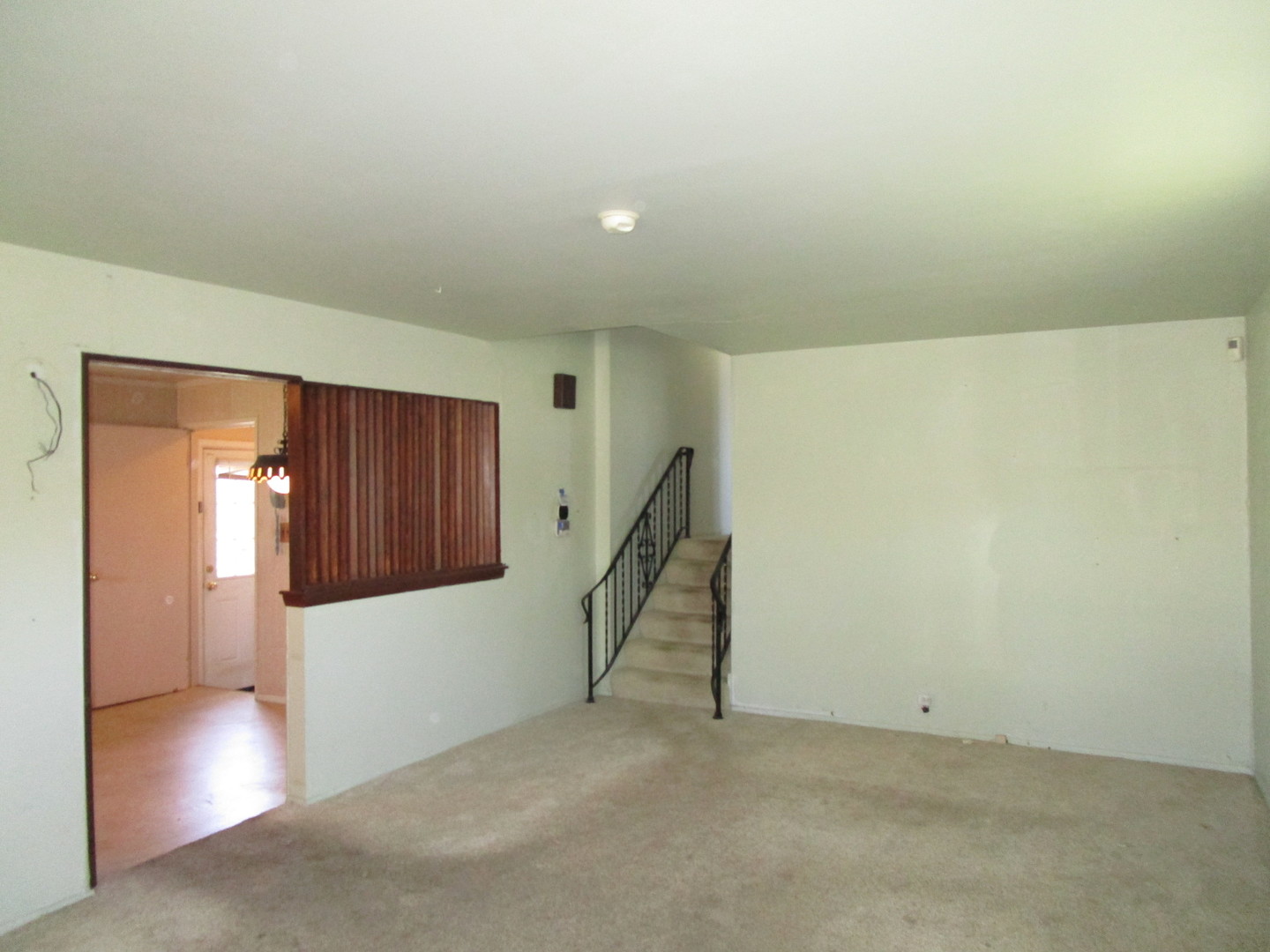 41 Rozanne Drive Addison, IL 60101 - Photo 5 of 39 Gallery Image 5