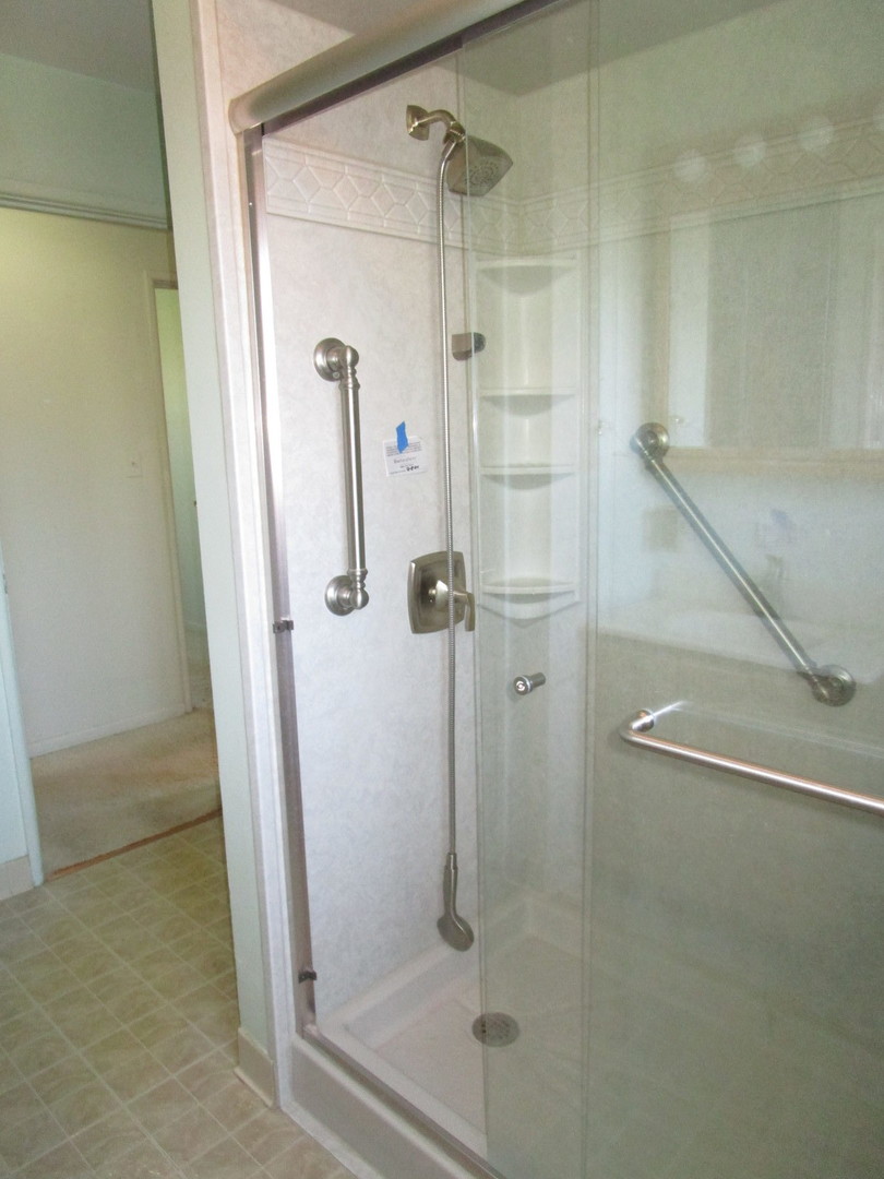 41 Rozanne Drive Addison, IL 60101 - Photo 9 of 39 Gallery Image 9