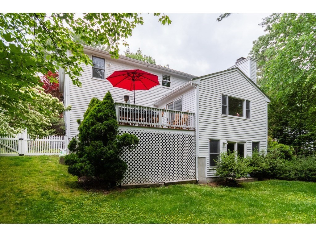 25 Upson Road Wellesley, MA 02482 - Photo 3 of 32