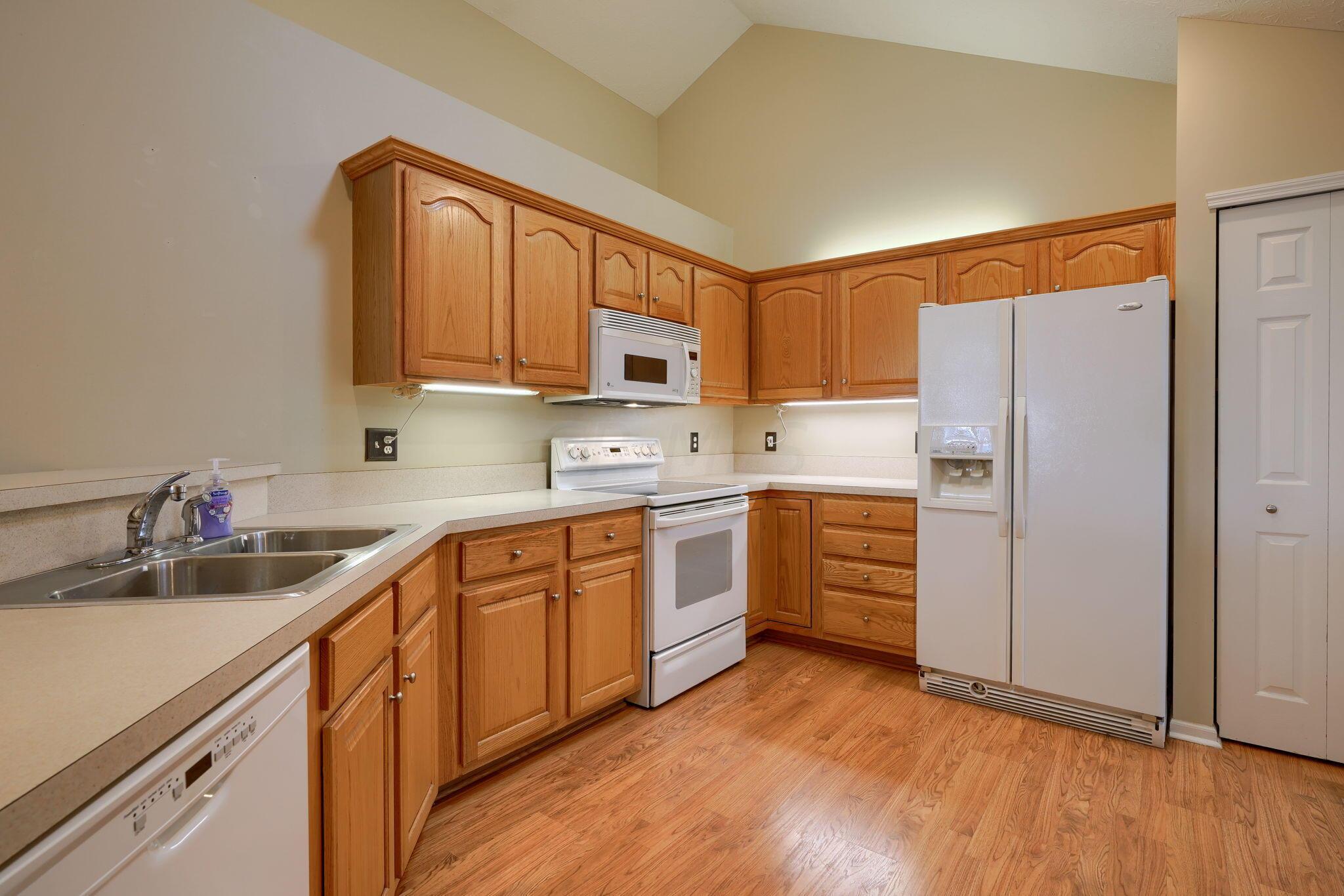 3725 Stoneway Point Powell, OH 43065 - Photo 24 of 54 3725 Stoneway Pt (23)