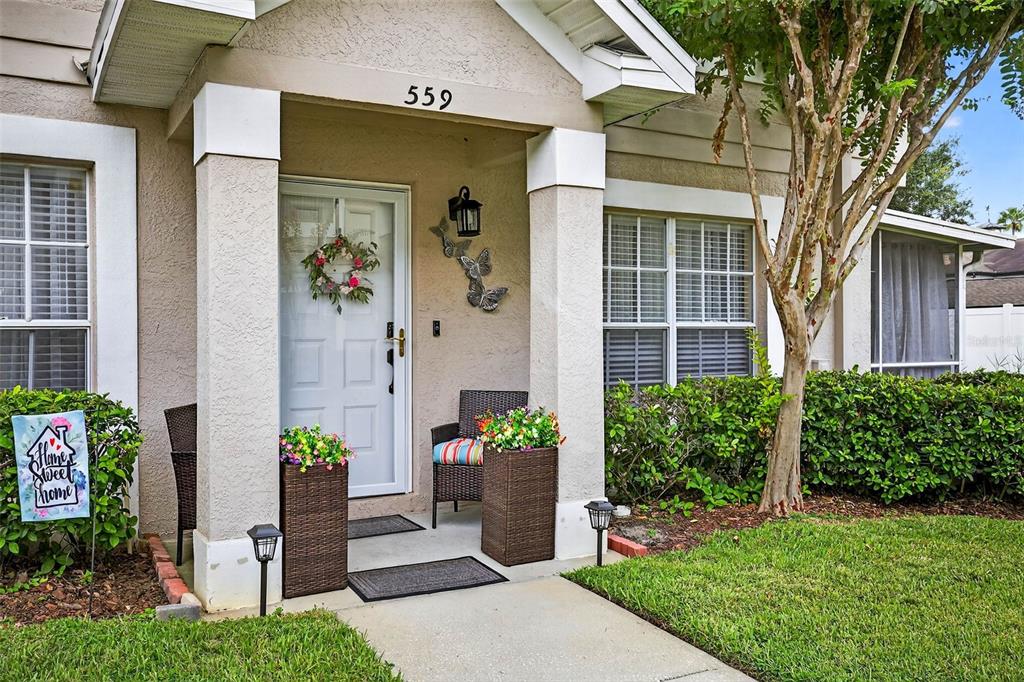 559 Kensington Lake Circle Brandon, FL 33511 - Photo 3 of 27 Gallery Image 3