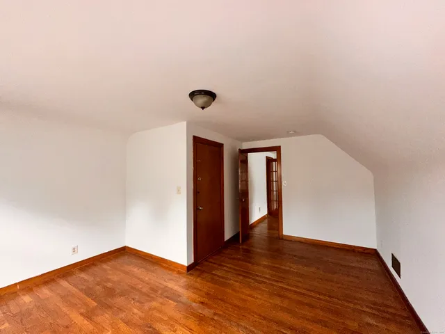 $1,500 | 253 Olivia Street, Derby, CT 06418