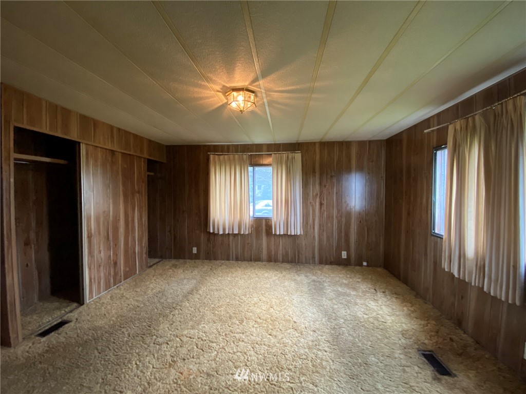 1114 Russell Road Forks, WA 98331 - Photo 6 of 20 Gallery Image 6