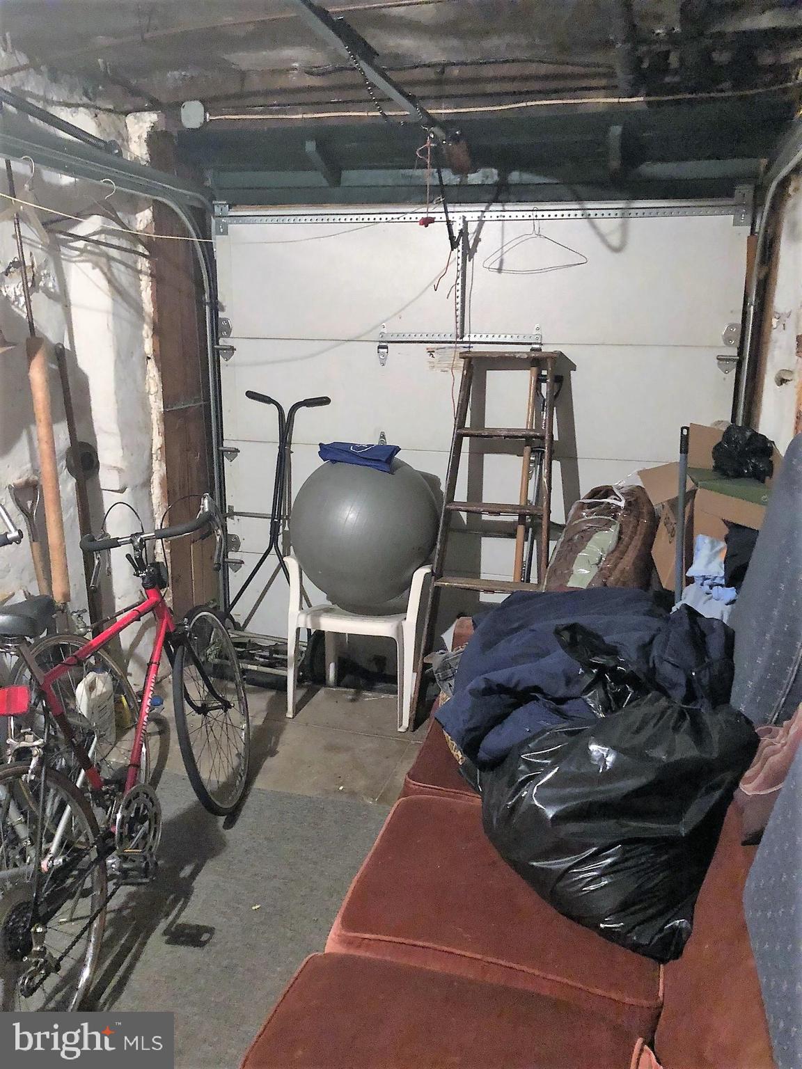 7240 Sommers Road Philadelphia, PA 19138 - Photo 17 of 19 Garage
