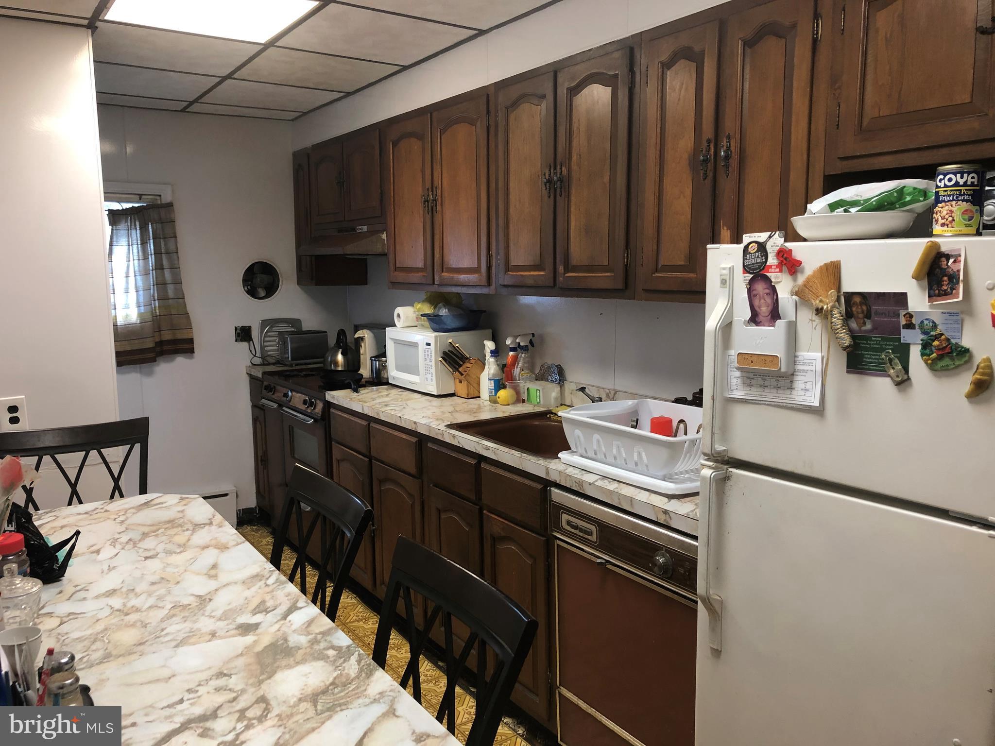 7240 Sommers Road Philadelphia, PA 19138 - Photo 8 of 19 Kitchen