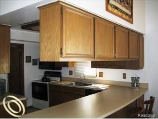 kitchen2.jpg