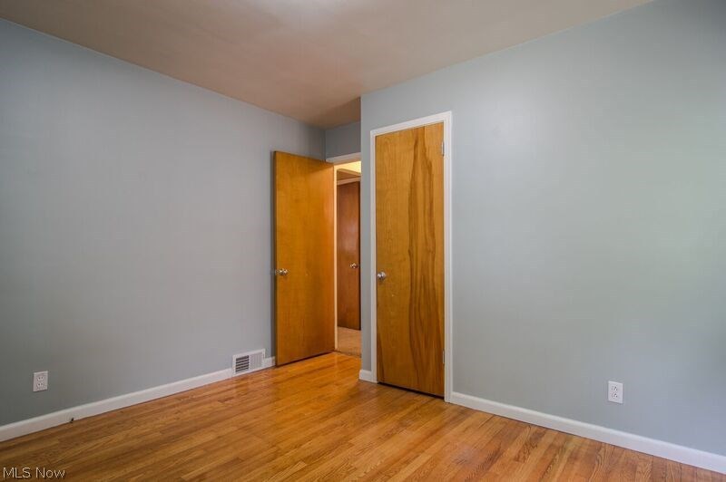 1543 Middleton Road Cleveland, OH 44121 - Photo 11 of 18