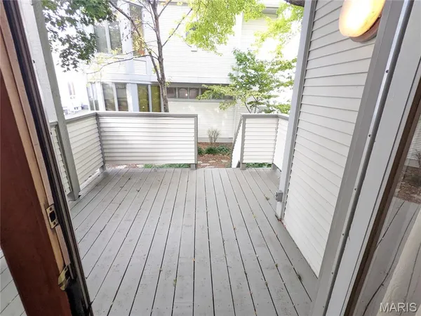 $1,550 | 32 Columbus Square Drive, St. Louis, MO 63101