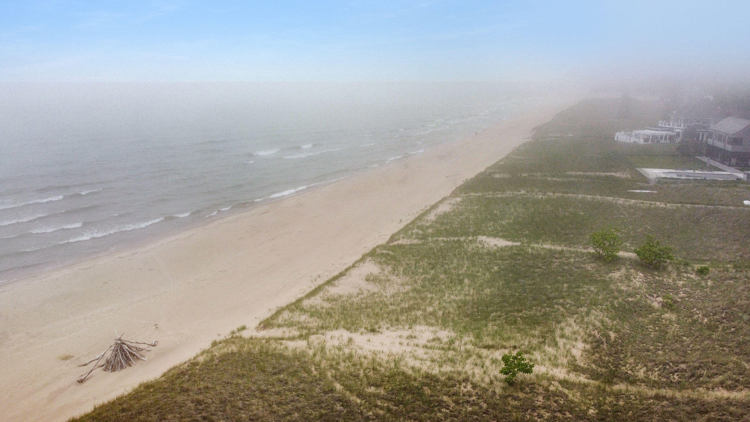 492 Ridgeway Street St. Joseph, MI 49085 - Photo 3 of 24 DJI_0021