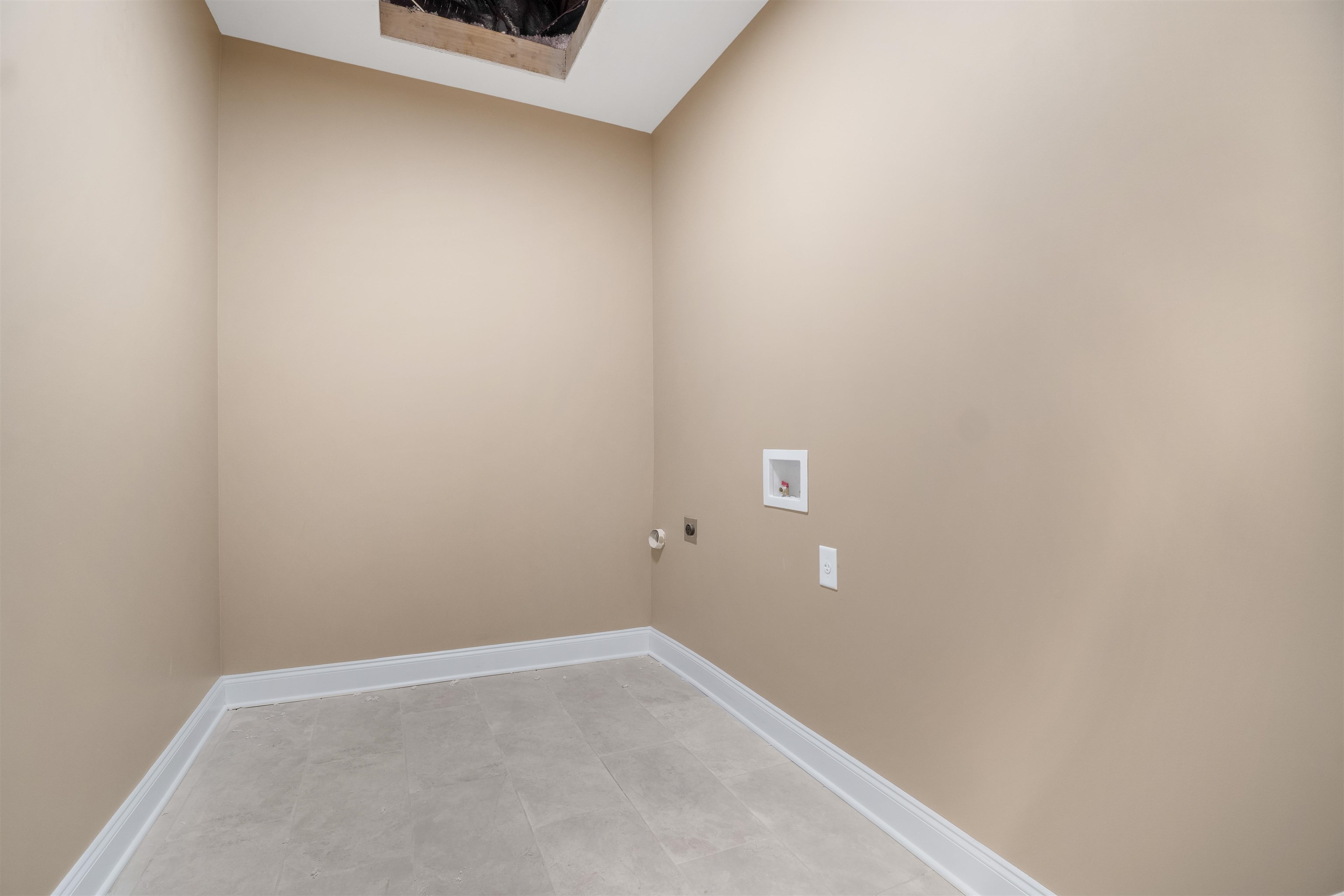 12228 Cambron Trail Daphne, AL 36527 - Photo 31 of 48 Laundry Room