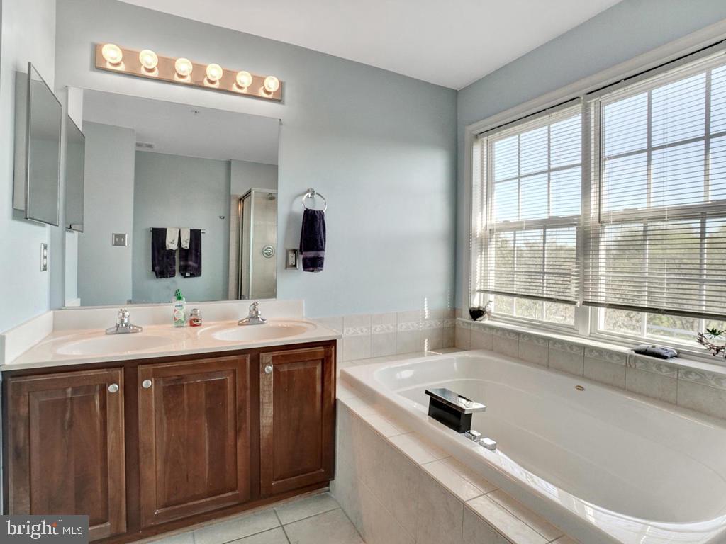 236 Timber View Court Frederick, MD 21702 - Photo 13 of 32 Gallery Image 13