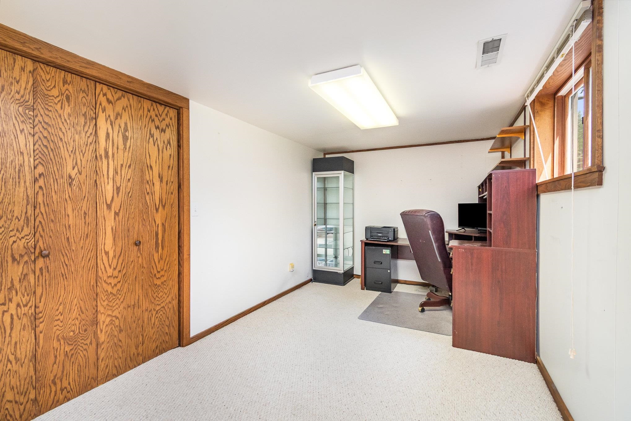 2581 North Waldo Road Midland, MI 48642 - Photo 22 of 26 Gallery Image 22