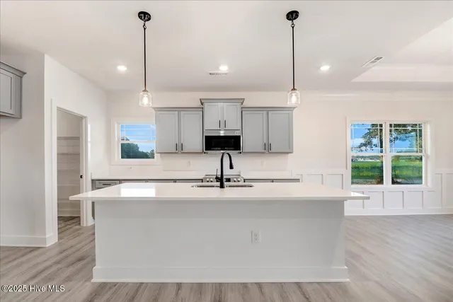 $399,500 | 107 Brighton Street, La Grange, NC 28551