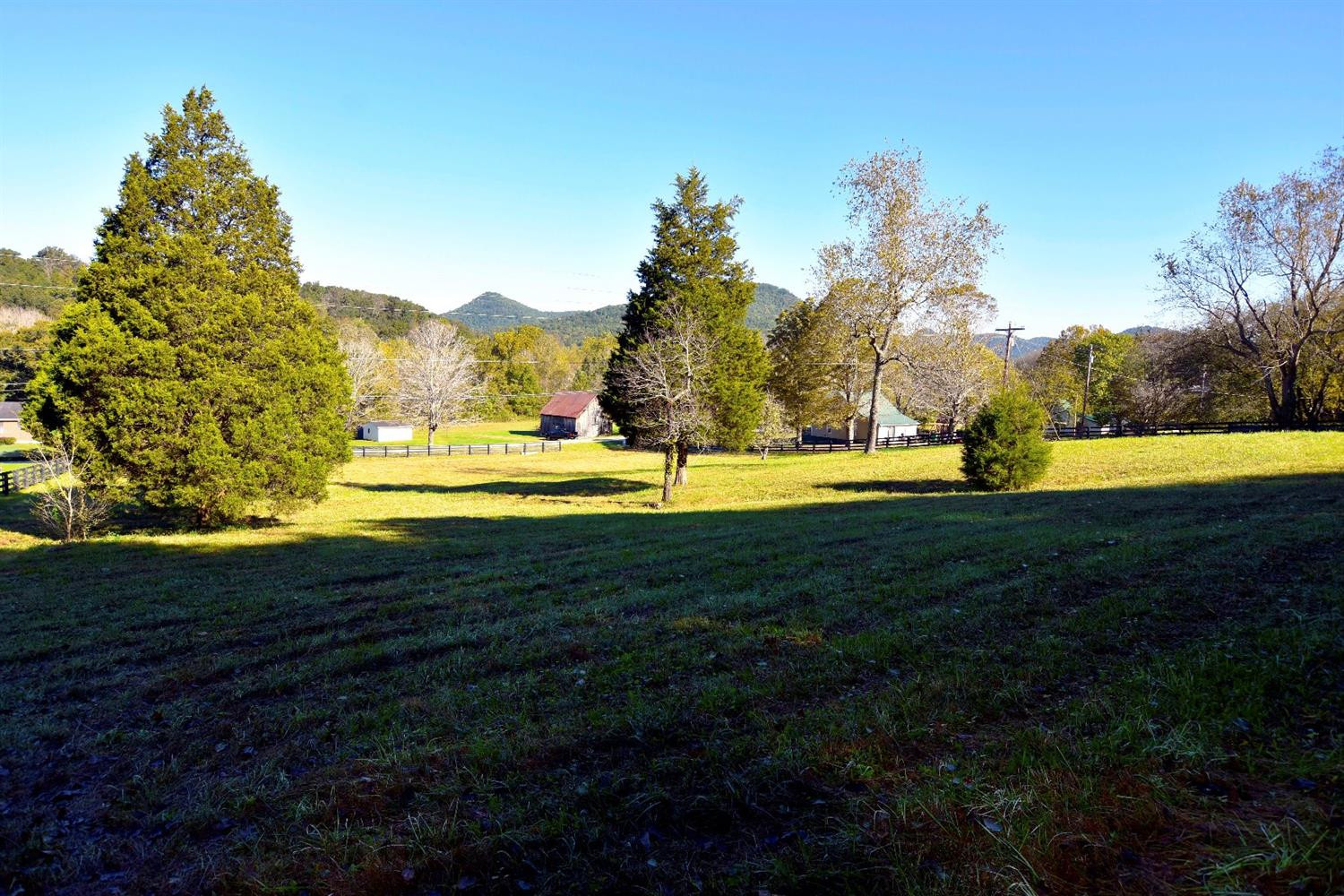 60 White Oak Road Irvine, KY 40336 - Photo 8 of 13 Small town USA with the Daniel Boone Nat