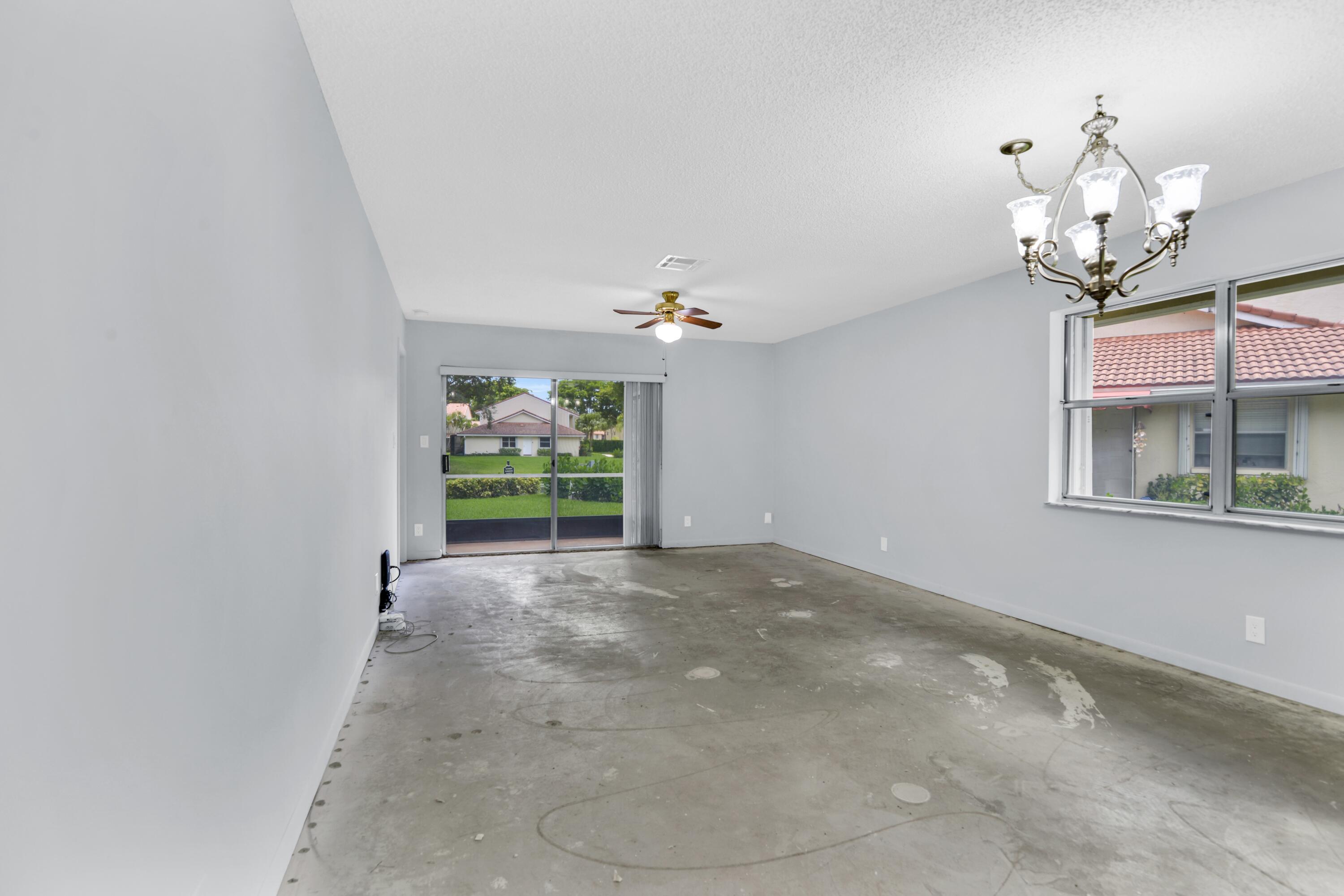 6371 Boca Circle Boca Raton, FL 33433 - Photo 20 of 54 Living/Dining Room