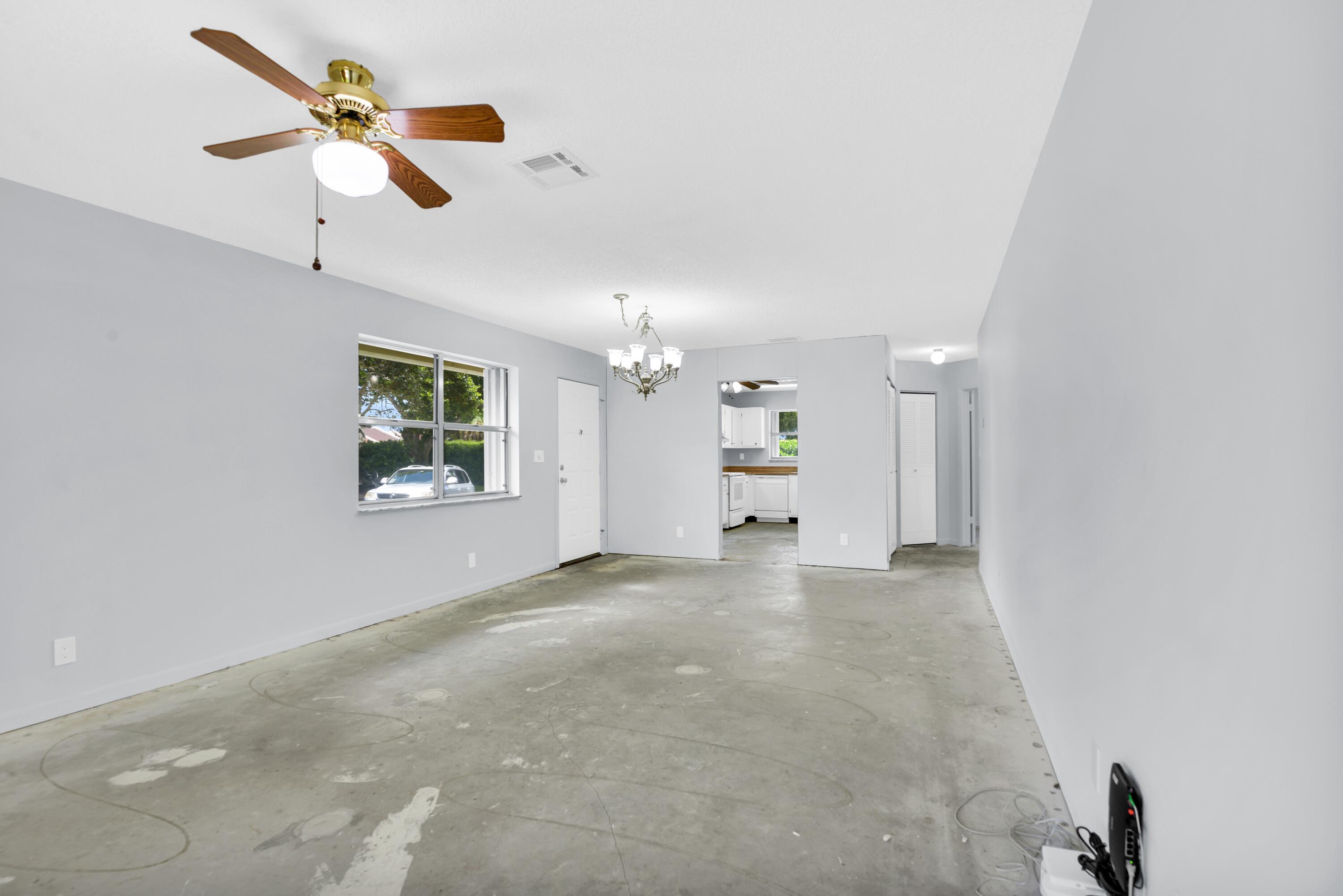 6371 Boca Circle Boca Raton, FL 33433 - Photo 23 of 54 Living Room