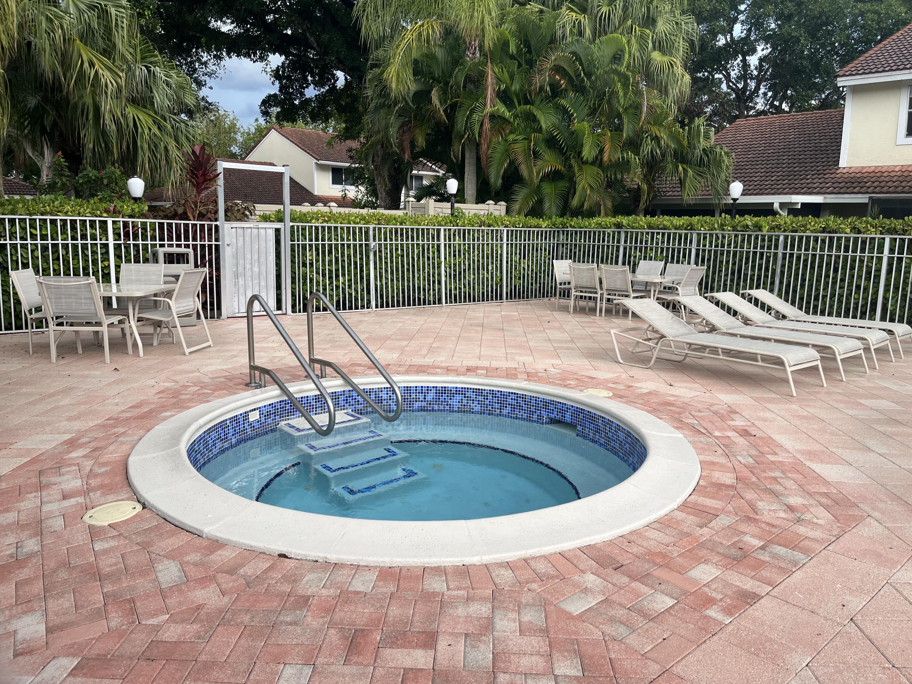 6371 Boca Circle Boca Raton, FL 33433 - Photo 48 of 54 Community Jacuzzi