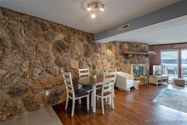 $289,000 | 6500 St Moritz Drive, Unit F2, Osage Beach, MO 65065