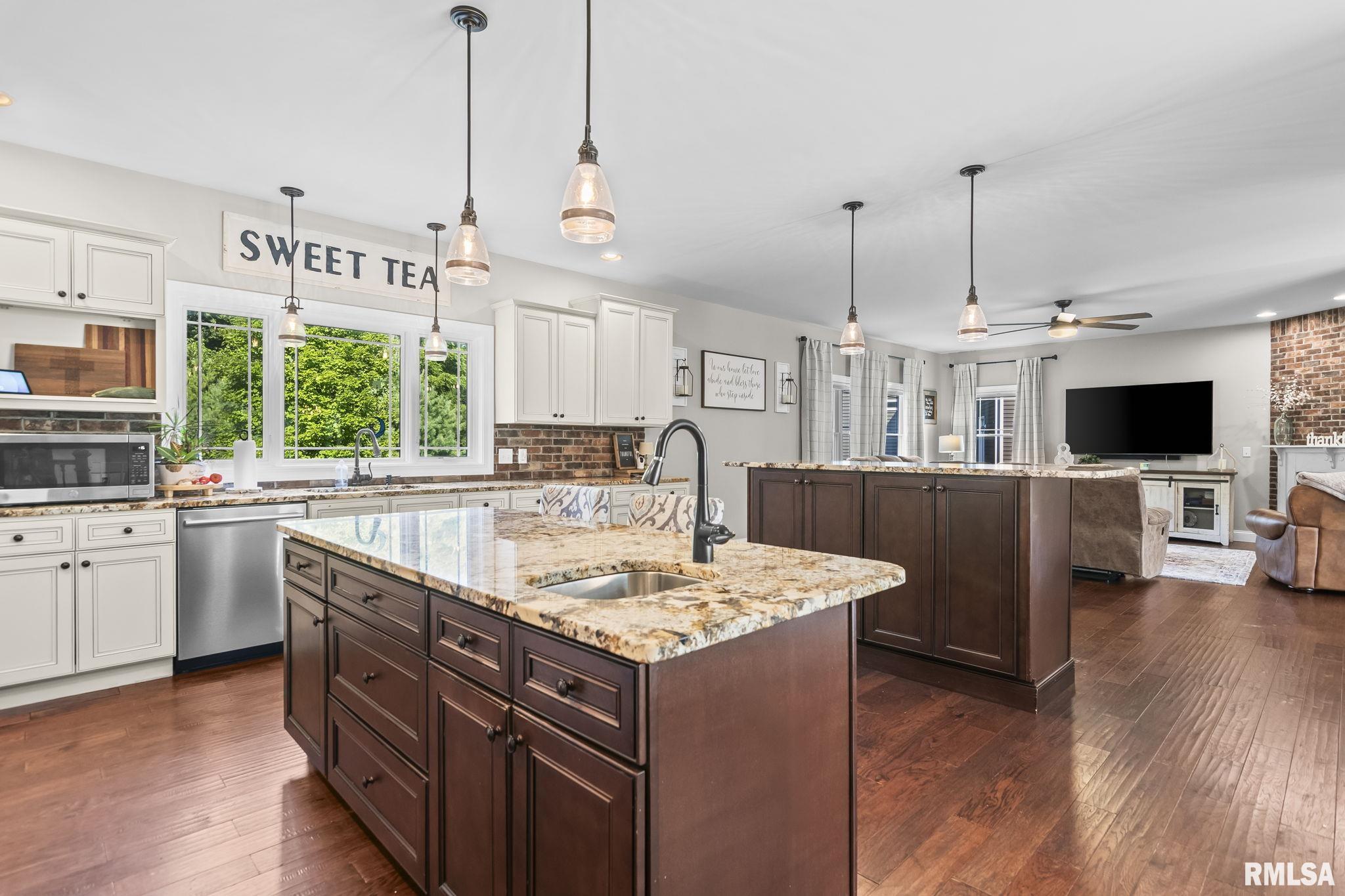 200 Pin Oak Lane Springfield, IL 62711 - Photo 13 of 49