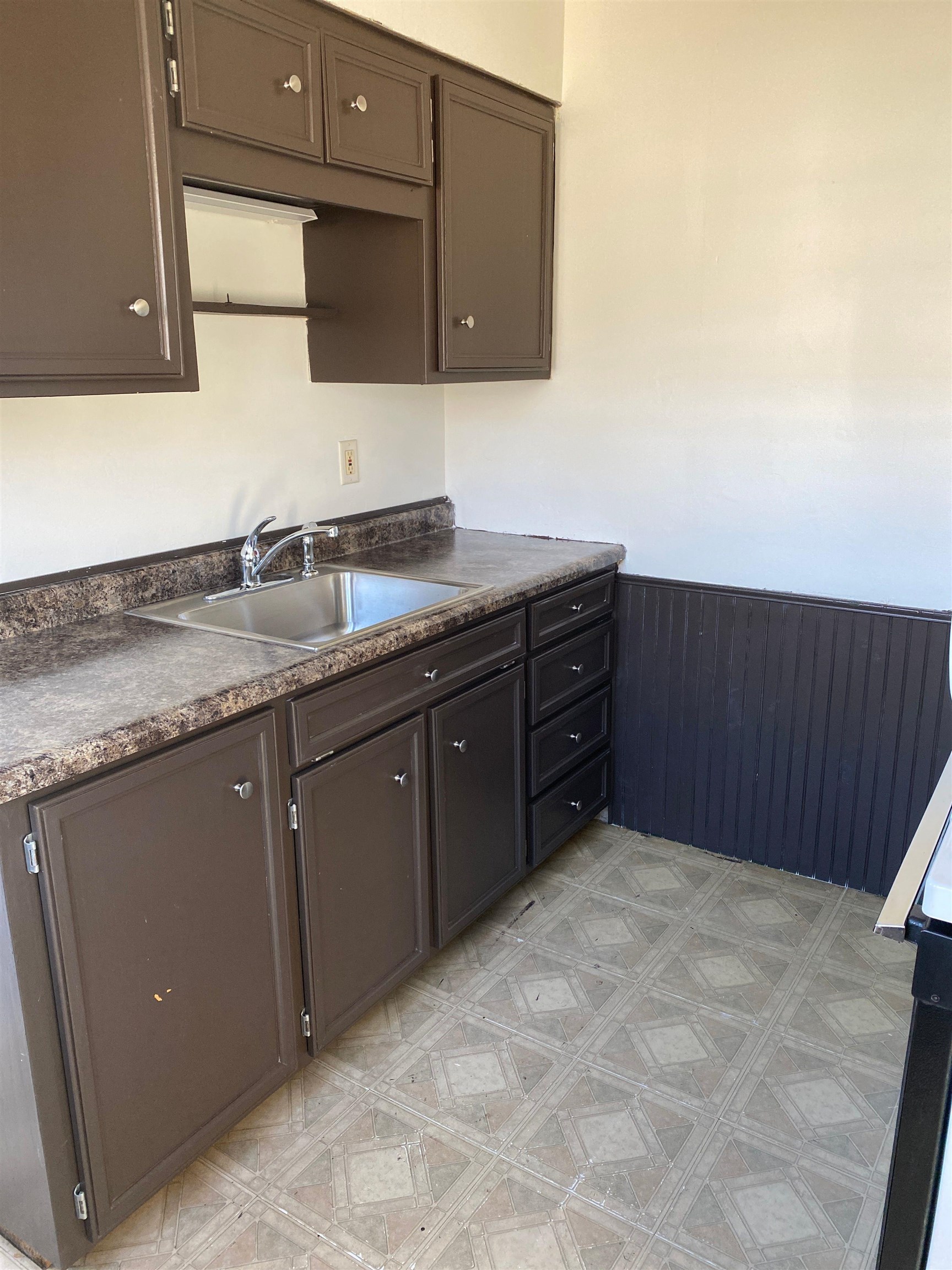 1347 McKinley Avenue Beloit, WI 53511 - Photo 2 of 16