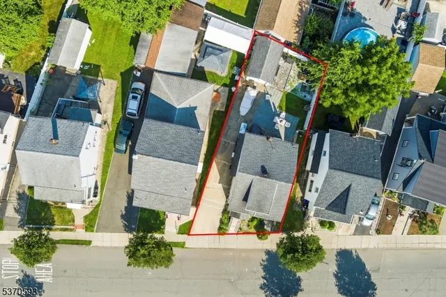 $574,999 | 126 Garden Avenue, Belleville, NJ 07109