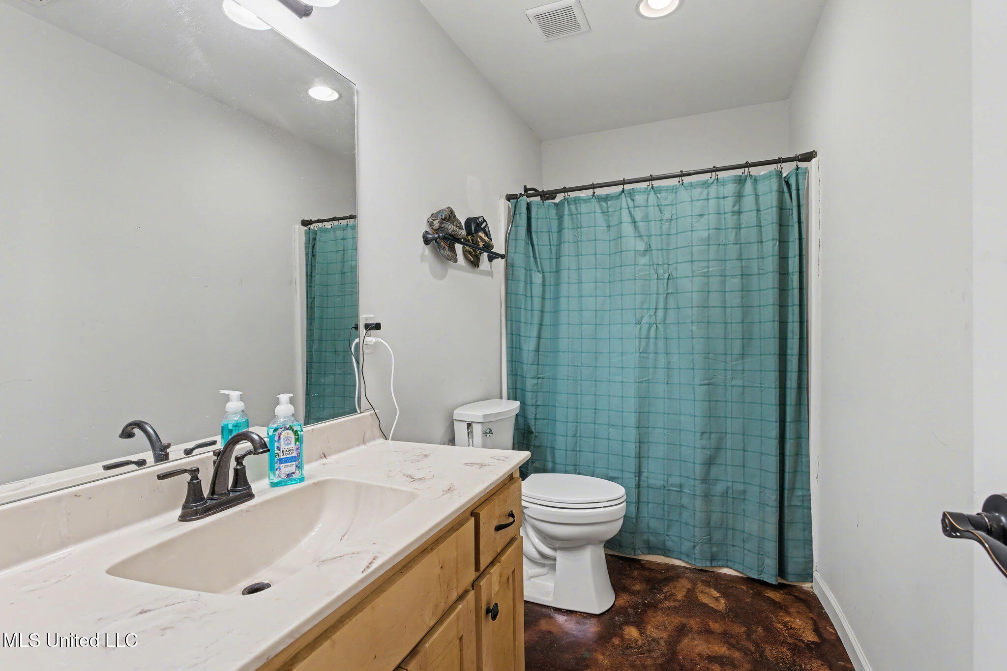 14999 Fairview Road Byhalia, MS 38611 - Photo 21 of 31 21-web-or-mls-14999 Fairview-20
