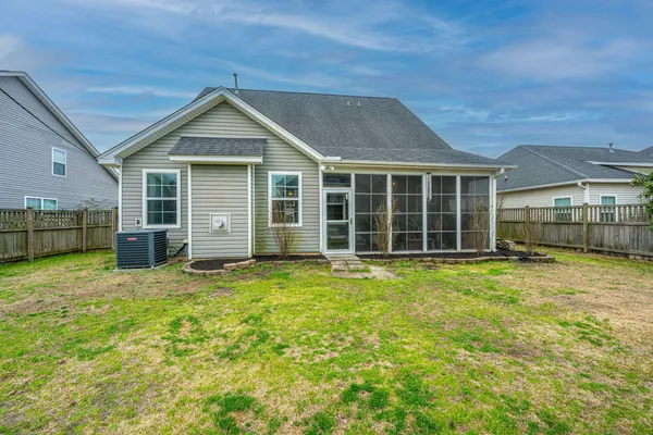 $499,499 | 342 Fox Ridge Lane, Moncks Corner, SC 29461