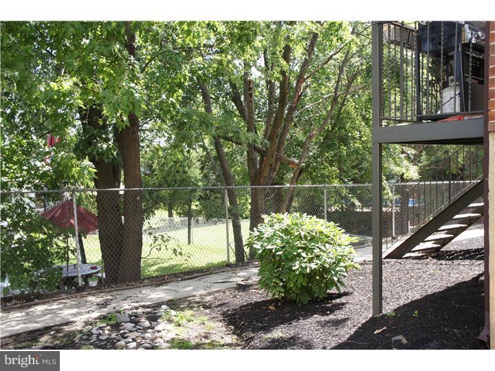 22 South Springfield Road, Unit I2 Clifton Heights, PA 19018 - Photo 2 of 13 View