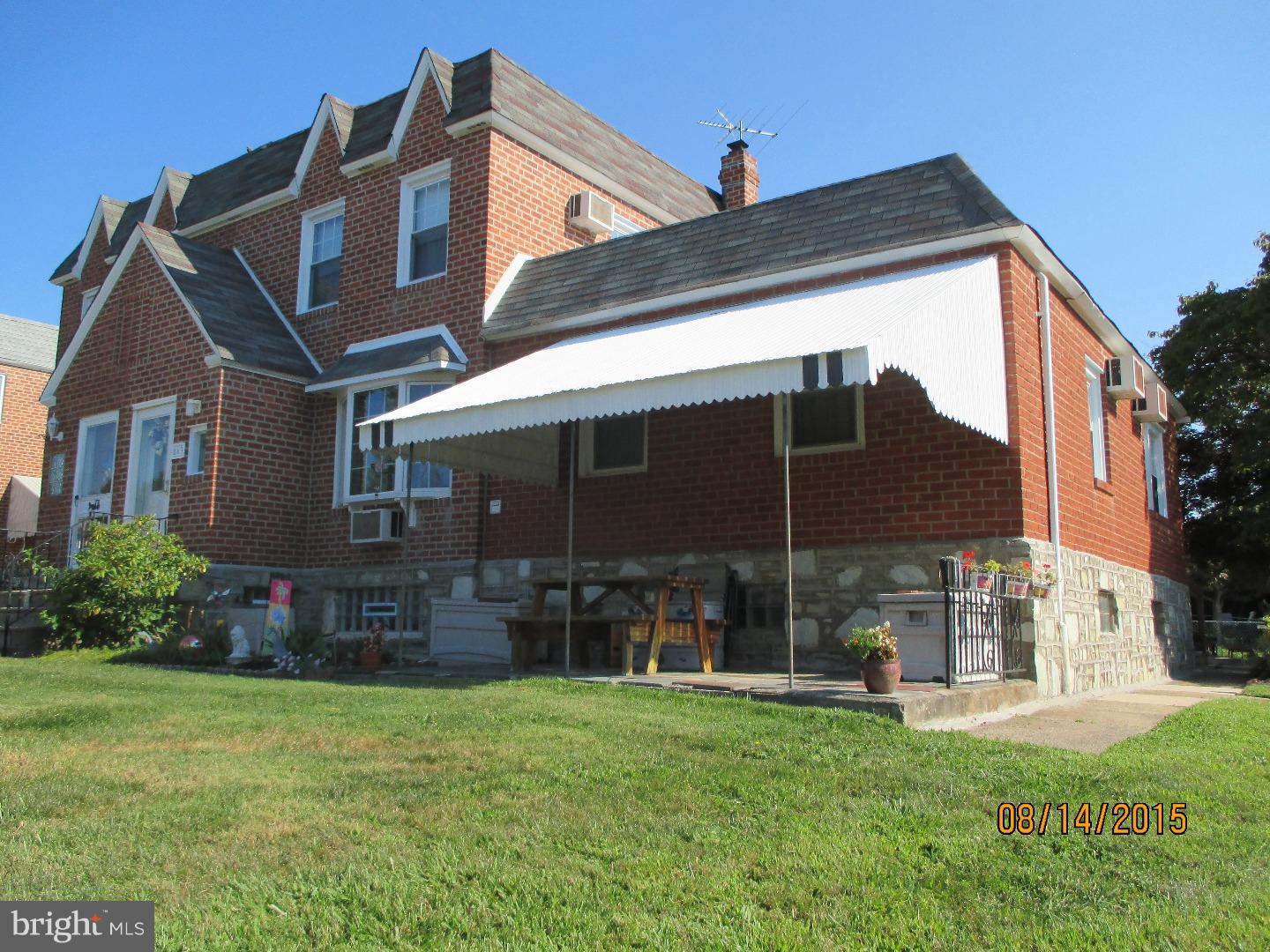 863 Medway Road Philadelphia, PA 19115 - Photo 2 of 23