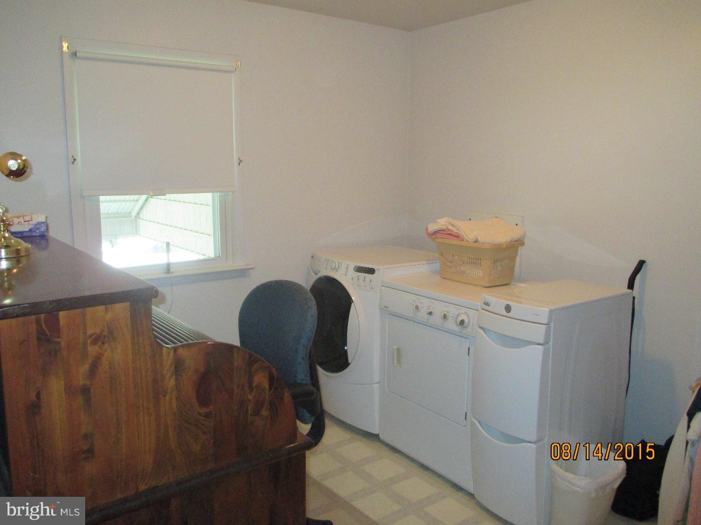 863 Medway Road Philadelphia, PA 19115 - Photo 19 of 23
