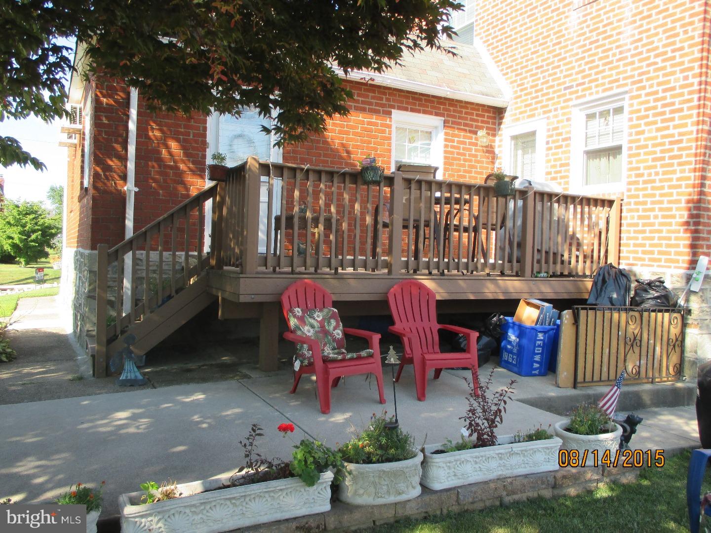 863 Medway Road Philadelphia, PA 19115 - Photo 3 of 23