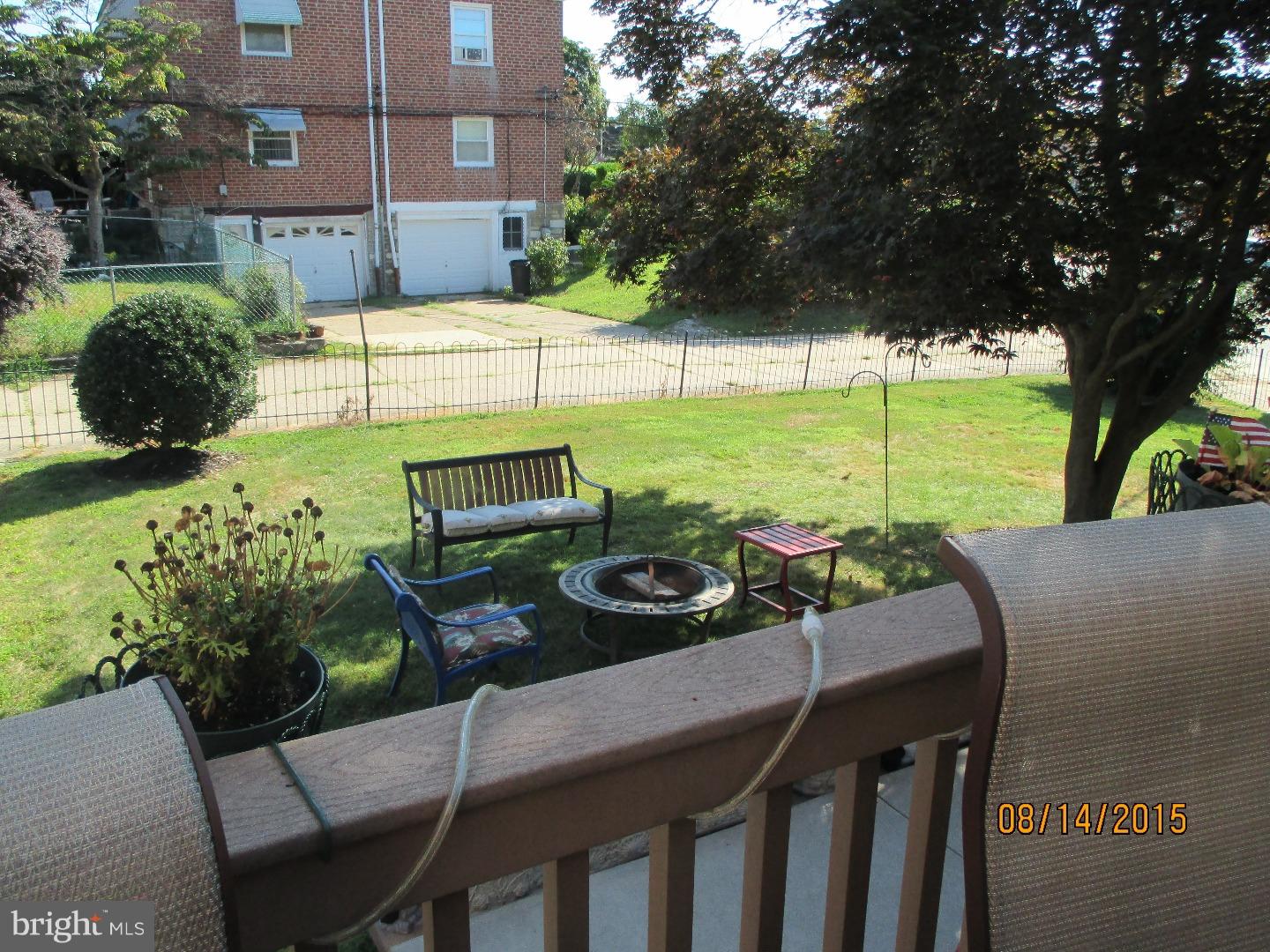863 Medway Road Philadelphia, PA 19115 - Photo 4 of 23