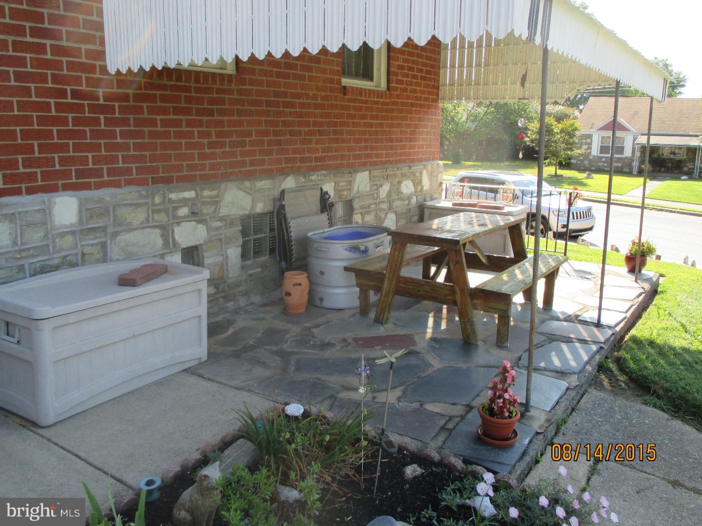 863 Medway Road Philadelphia, PA 19115 - Photo 5 of 23