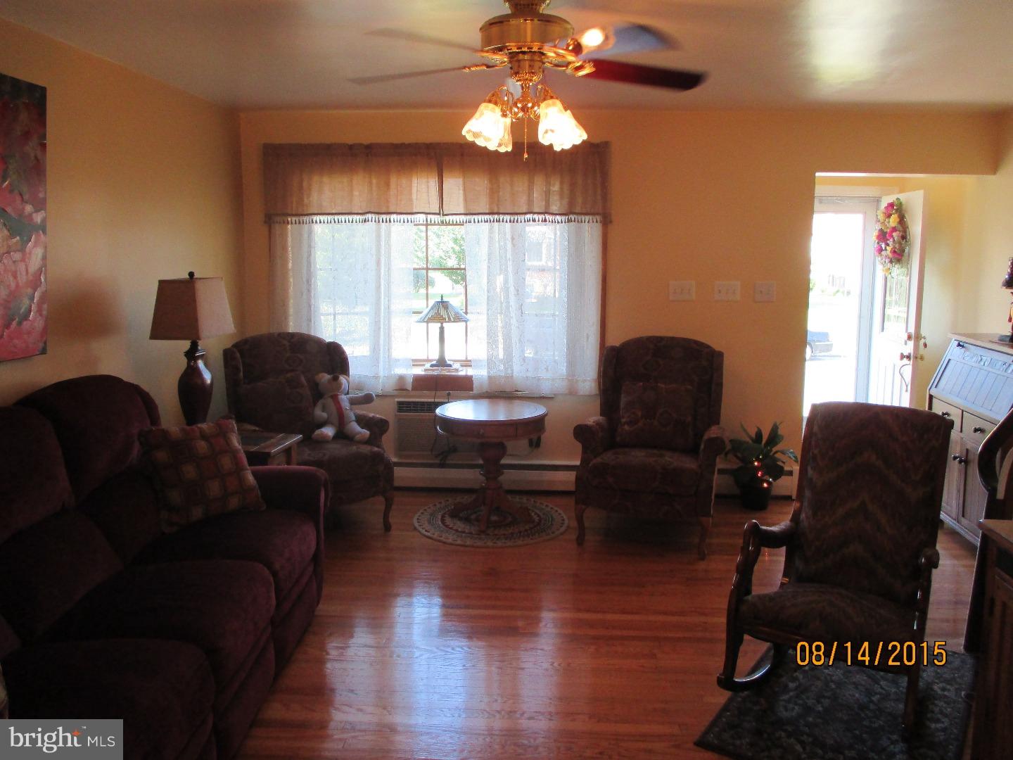 863 Medway Road Philadelphia, PA 19115 - Photo 7 of 23