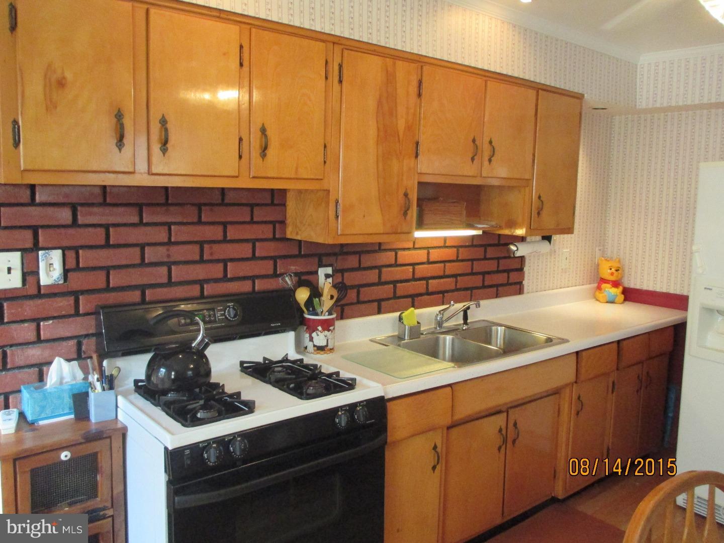 863 Medway Road Philadelphia, PA 19115 - Photo 10 of 23