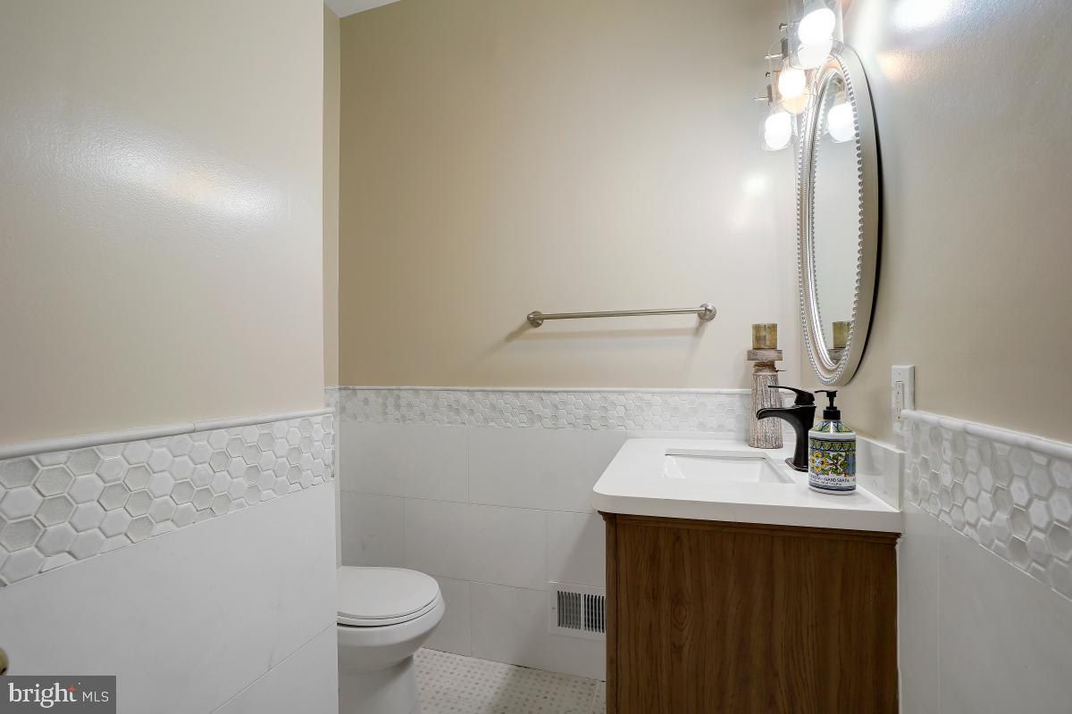 14225 Ashleigh Greene Road Boyds, MD 20841 - Photo 20 of 44 Gallery Image 20